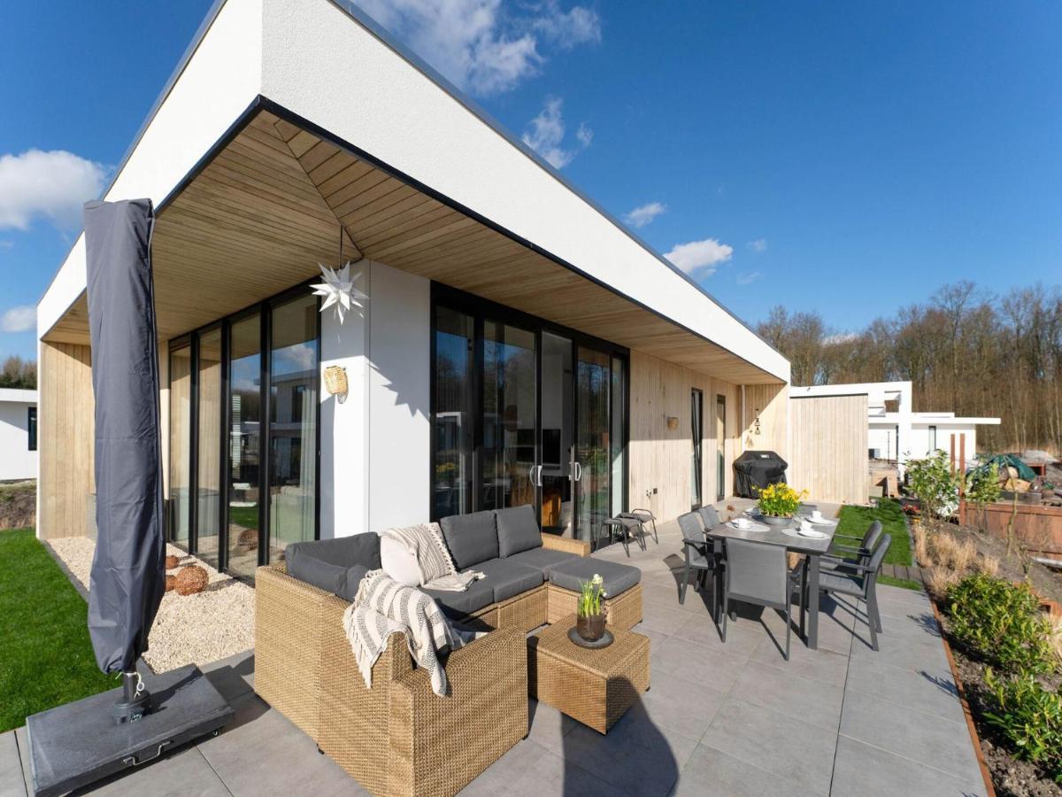 Family Villa With Garden And Jetty Zeewolde Kültér fotó