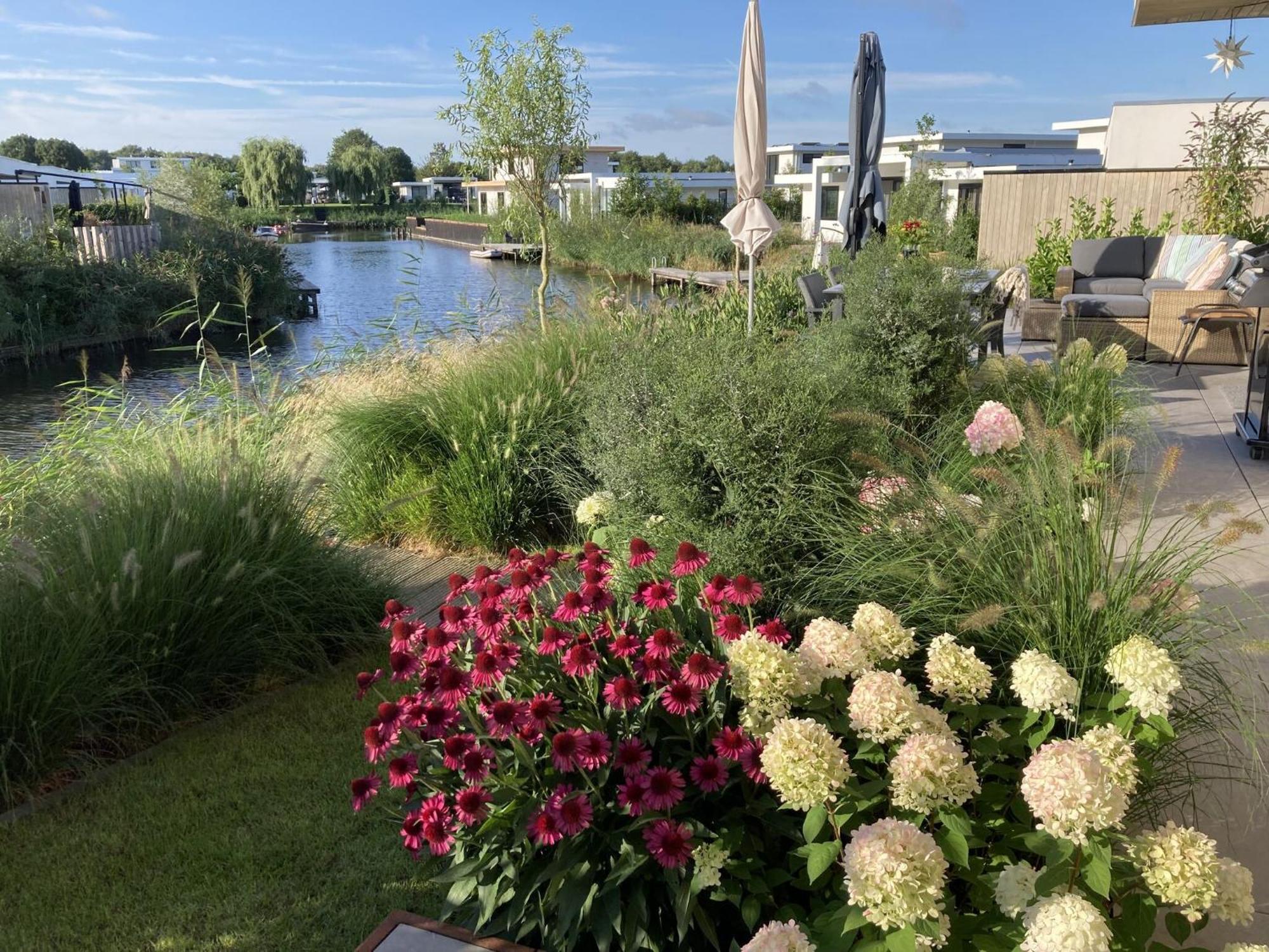 Family Villa With Garden And Jetty Zeewolde Kültér fotó